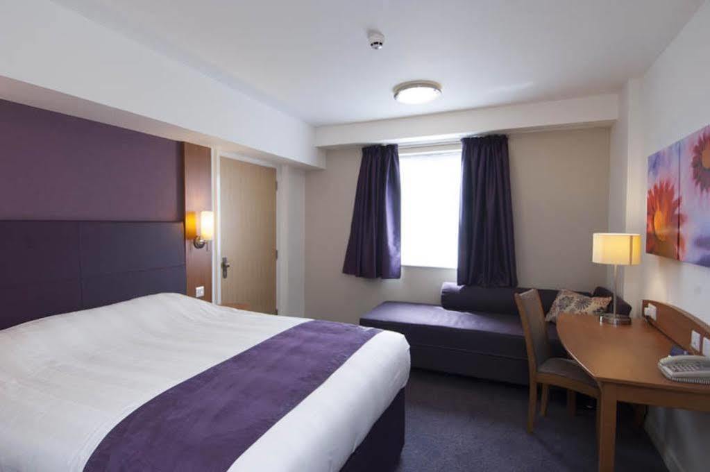 Premier Hotel
